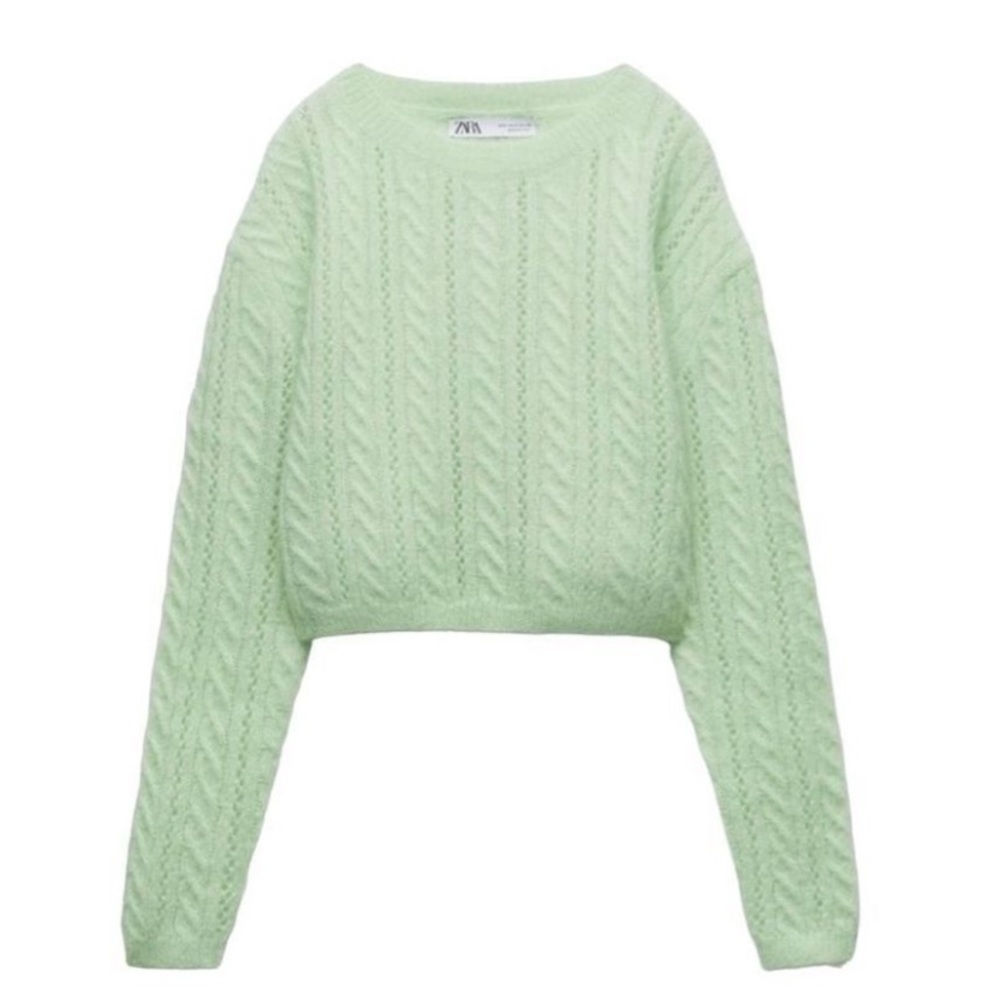 Zara wool/Alpaca crop knit sweater in light green.
Size medium, NWOT - Picture 8 of 10